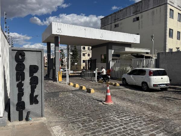 Vende-se em Feira De Santana-BA  apto, 42.91 de área privativa,  2_qto(s), a.serv, WC, 1_sala(s), cozinha.