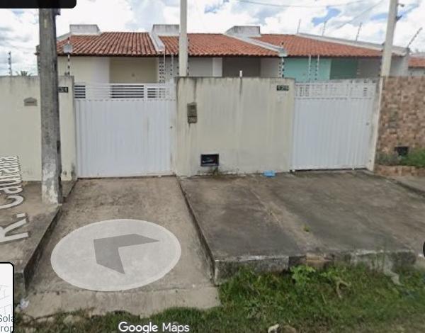 Vende-se em Feira De Santana-BA  Casa, 66.60 de área total, 66.60 de área privativa, 100.00 de área do terreno,  2_qto(s), a.serv, WC, 1_sala(s), cozinha, 1_vaga(s) de garagem.