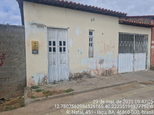 Vende-se em Iacu-BA  Casa, 75.40 de área total, 75.40 de área privativa, 174.16 de área do terreno,  2_qto(s), a.serv, WC, 1_sala(s), cozinha, 1_vaga(s) de garagem.