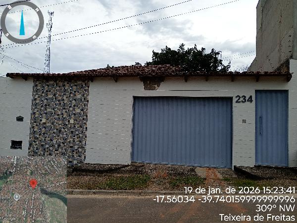 Vende-se em Teixeira De Freitas-BA  Casa, 65.89 de área total, 65.89 de área privativa, 200.00 de área do terreno,  2_qto(s), a.serv, WC, 1_sala(s), cozinha, 1_vaga(s) de garagem.
