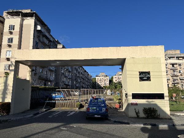 Vende-se em Lauro De Freitas-BA  apto, 52.08 de área total, 52.08 de área privativa,  3_qto(s), varanda, a.serv, WC, 1_sala(s), cozinha.