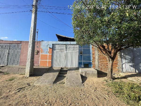 Vende-se em Iacu-BA  Casa, 64.25 de área total, 64.25 de área privativa, 100.00 de área do terreno,  2_qto(s), a.serv, WC, 1_sala(s), cozinha, 1_vaga(s) de garagem.