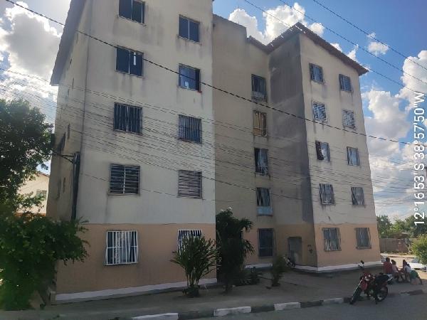 Vende-se em Feira De Santana-BA  apto, 41.85 de área total, 40.12 de área privativa,  2_qto(s), a.serv, WC, 1_sala(s), cozinha.