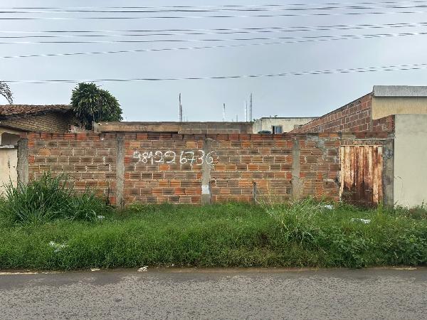 Vende-se em Vitoria Da Conquista-BA  Terreno, 200.00 de área do terreno.