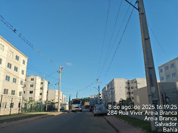 Vende-se em Salvador-BA  apto, 70.47 de área total, 40.53 de área privativa,  2_qto(s), WC, 1_sala(s), cozinha.