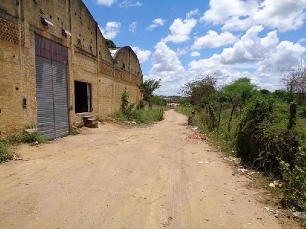 Vende-se em Itaberaba-BA  Terreno, 3622.55 de área do terreno.