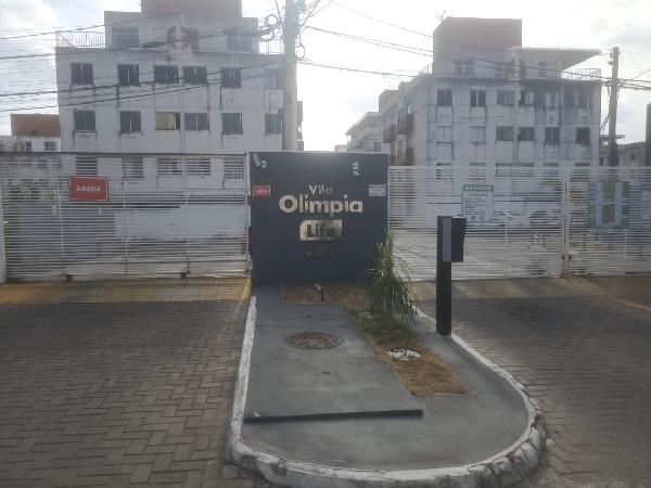 Vende-se em Feira De Santana-BA  apto, 126.48 de área total, 85.18 de área privativa,  2_qto(s), a.serv, WC, 2_sala(s), cozinha, Terraco.