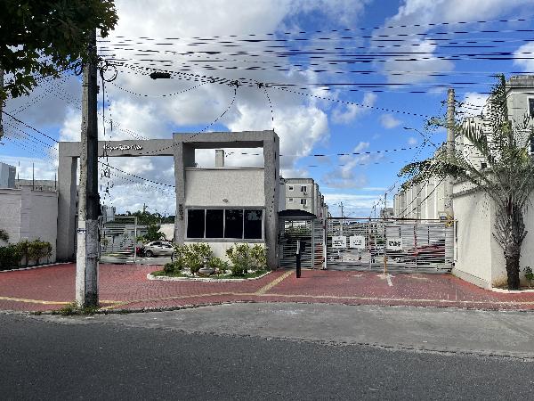 Vende-se em Salvador-BA  apto, 43.14 de área total, 43.14 de área privativa,  2_qto(s), a.serv, WC, 1_sala(s), cozinha, 1_vaga(s) de garagem.