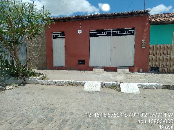 Vende-se em Iacu-BA  Casa, 81.20 de área total, 81.20 de área privativa, 121.95 de área do terreno,  2_qto(s), a.serv, WC, 1_sala(s), cozinha, 1_vaga(s) de garagem.