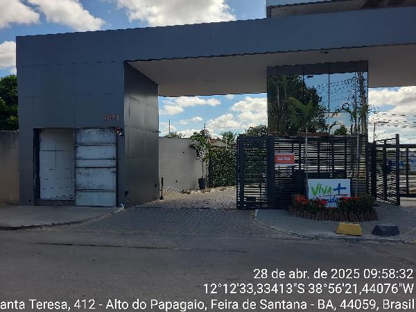 Vende-se em Feira De Santana-BA  Casa, 45.16 de área total, 43.20 de área privativa, 131.85 de área do terreno,  2_qto(s), varanda, a.serv, WC, 1_sala(s), cozinha.