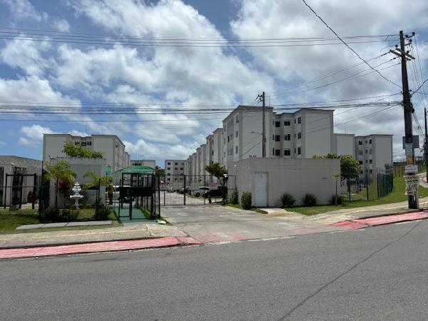 Vende-se em Salvador-BA  apto, 72.28 de área total, 40.53 de área privativa,  1_qto(s), a.serv, WC, 1_sala(s), cozinha.