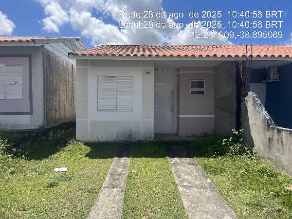 Vende-se em Feira De Santana-BA  Casa, 115.88 de área total, 43.58 de área privativa, 115.88 de área do terreno,  2_qto(s), a.serv, WC, 1_sala(s), cozinha.