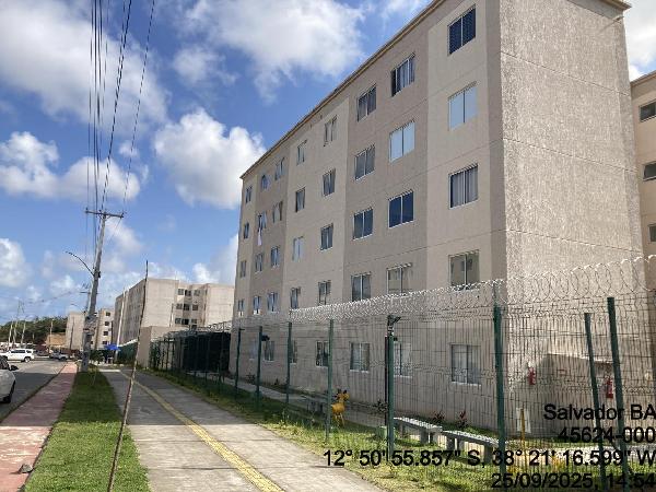 Vende-se em Salvador-BA  apto, 70.47 de área total, 40.53 de área privativa,  2_qto(s), WC, 1_sala(s), cozinha.