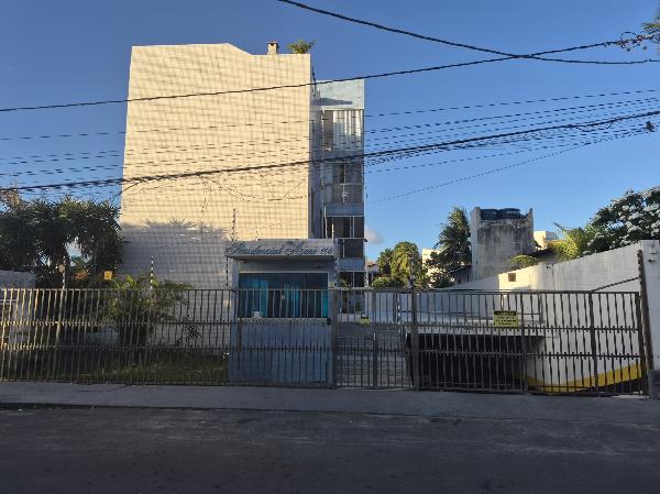 Vende-se em Salvador-BA  apto, 103.47 de área total, 103.47 de área privativa,  3_qto(s), a.serv, WC, WC Emp, 1_sala(s), cozinha, 2_vaga(s) de garagem.