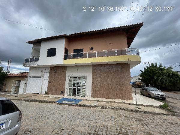 Vende-se em Ibotirama-BA  casa, 71.40 de área privativa, 90.00 de área do terreno, WC, 1_sala(s).