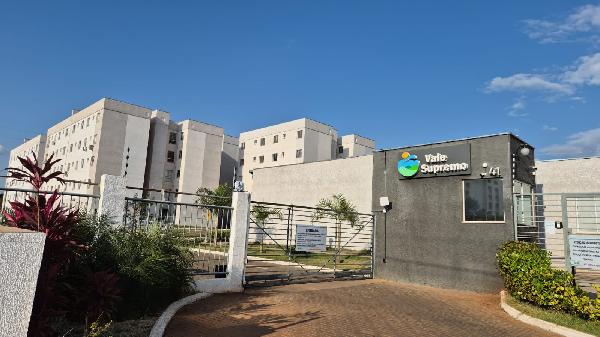Vende-se em Araraquara-SP  apto, 89.28 de área total, 47.99 de área privativa,  2_qto(s), WC, 1_sala(s), cozinha, 1_vaga(s) de garagem.