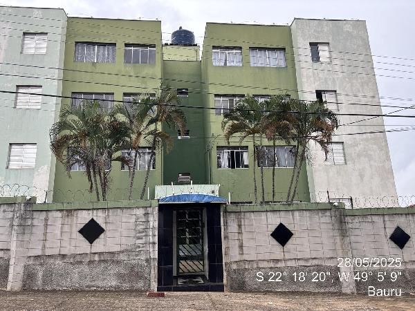 Vende-se em Bauru-SP  apto, 108.16 de área total, 56.15 de área privativa,  2_qto(s), 1_vaga(s) de garagem.