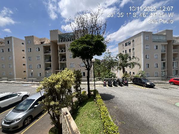 Vende-se em Cotia-SP  apto, 129.23 de área total, 52.12 de área privativa,  2_qto(s), WC, 1_sala(s), cozinha, 1_vaga(s) de garagem.