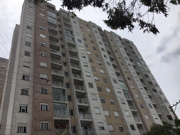 Vende-se em Diadema-SP  apto, 81.58 de área total, 40.65 de área privativa,  2_qto(s), a.serv, WC, 1_sala(s), cozinha, 1_vaga(s) de garagem.