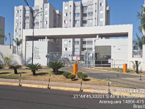 Vende-se em Araraquara-SP  apto, 105.01 de área total, 47.85 de área privativa,  2_qto(s), a.serv, WC, 1_sala(s), cozinha, 1_vaga(s) de garagem.