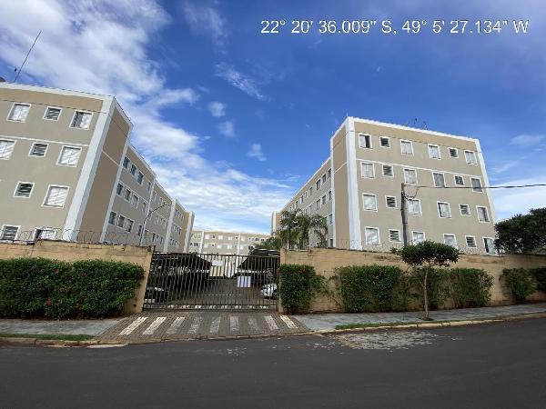 Vende-se em Bauru-SP  apto, 77.77 de área total, 46.05 de área privativa,  2_qto(s), WC, 1_sala(s), cozinha, 1_vaga(s) de garagem.