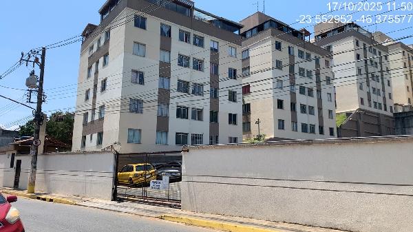 Vende-se em Ferraz De Vasconcelos-SP  apto, 56.35 de área total, 49.28 de área privativa, 0.00 de área do terreno.