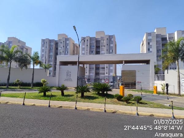 Vende-se em Araraquara-SP  apto, 105.01 de área total, 47.85 de área privativa,  2_qto(s), a.serv, WC, 1_sala(s), cozinha, 1_vaga(s) de garagem.