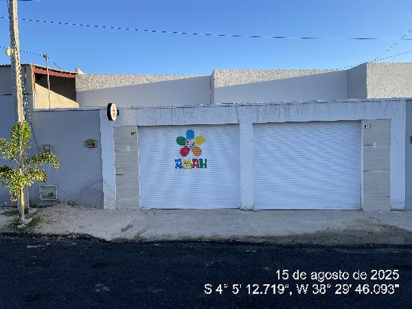 Vende-se em Horizonte-CE  Casa, 78.64 de área total, 78.64 de área privativa, 391.53 de área do terreno,  2_qto(s), a.serv, WC, 1_sala(s), cozinha, 1_vaga(s) de garagem.