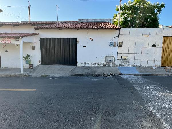 Vende-se em Horizonte-CE  Casa, 53.14 de área privativa, 282.00 de área do terreno,  2_qto(s), WC, 1_sala(s), cozinha, 1_vaga(s) de garagem.