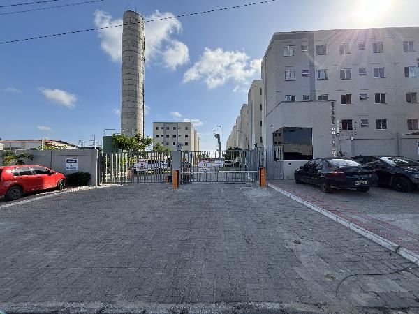 Vende-se em Fortaleza-CE  apto, 46.23 de área total, 38.40 de área privativa,  2_qto(s), WC, 1_sala(s), cozinha.