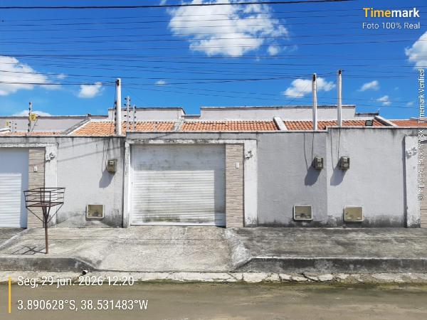 Vende-se em Itaitinga-CE  Casa, 80.25 de área total, 80.25 de área privativa, 137.28 de área do terreno,  2_qto(s), a.serv, WC, 1_sala(s), cozinha.