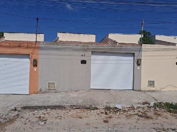 Vende-se em Horizonte-CE  Casa, 60.70 de área privativa, 1.00 de área do terreno,  2_qto(s), a.serv, WC, 1_sala(s), cozinha, 1_vaga(s) de garagem.
