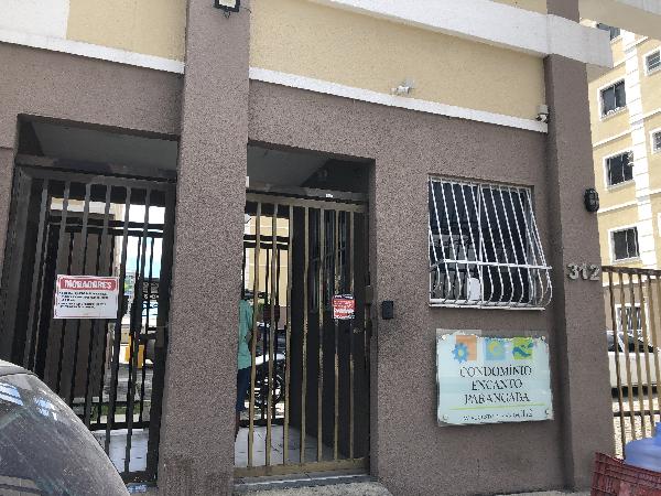 Vende-se em Fortaleza-CE  apto, 75.30 de área total, 45.78 de área privativa,  2_qto(s), varanda, WC, 1_sala(s), cozinha.