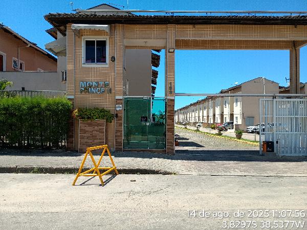 Vende-se em Fortaleza-CE  Casa, 59.92 de área total, 58.37 de área privativa, 59.92 de área do terreno,  2_qto(s), a.serv, WC, 1_sala(s), cozinha, 1_vaga(s) de garagem.