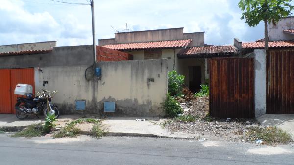 Vende-se em Horizonte-CE  Casa, 53.14 de área privativa, 141.00 de área do terreno,  2_qto(s), WC, 1_sala(s), cozinha.