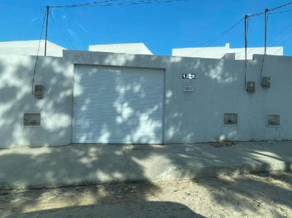 Vende-se em Horizonte-CE  Casa, 66.15 de área total, 66.15 de área privativa, 116.50 de área do terreno,  2_qto(s), varanda, a.serv, WC, 1_sala(s), cozinha, 1_vaga(s) de garagem.