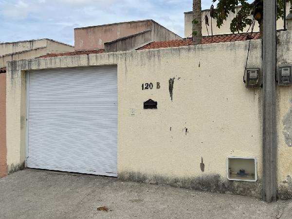 Vende-se em Horizonte-CE  Casa, 60.70 de área privativa, 115.50 de área do terreno,  2_qto(s), varanda, a.serv, WC, 1_sala(s), cozinha, 1_vaga(s) de garagem.