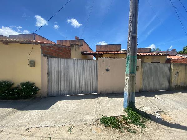 Vende-se em Horizonte-CE  Casa, 53.11 de área privativa, 106.75 de área do terreno,  2_qto(s), 1_vaga(s) de garagem.