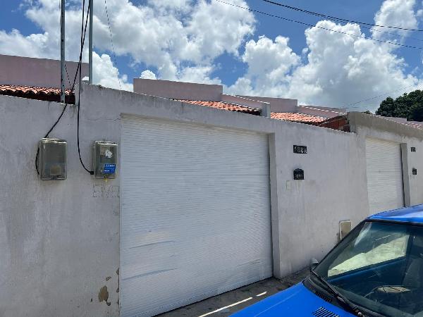 Vende-se em Horizonte-CE  Casa, 66.15 de área privativa, 932.04 de área do terreno,  2_qto(s), a.serv, WC, 1_sala(s), cozinha.