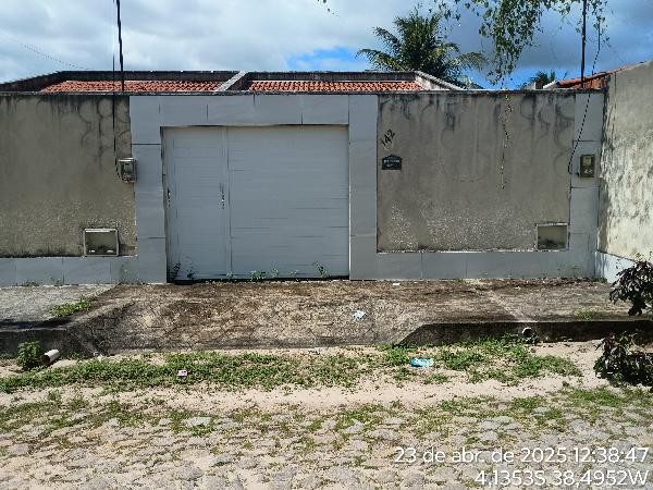 Vende-se em Horizonte-CE  Casa, 80.97 de área total, 80.97 de área privativa, 189.00 de área do terreno,  2_qto(s), a.serv, WC, 1_sala(s), cozinha, Terraco.