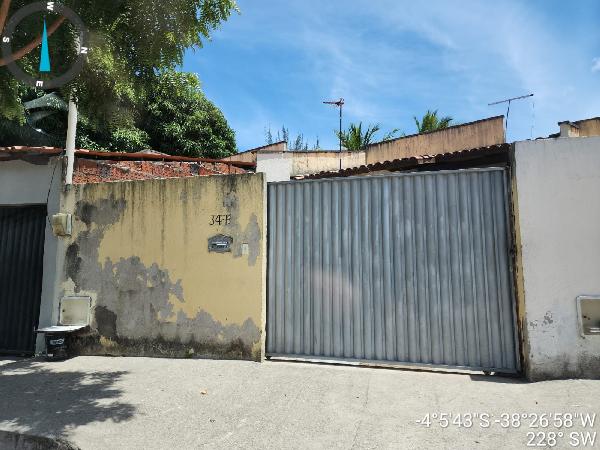Vende-se em Horizonte-CE  Casa, 53.11 de área privativa, 106.75 de área do terreno,  2_qto(s), WC, 1_sala(s), cozinha, 1_vaga(s) de garagem.
