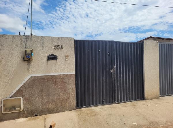 Vende-se em Horizonte-CE  Casa, 65.20 de área privativa, 396.00 de área do terreno, 1_vaga(s) de garagem.