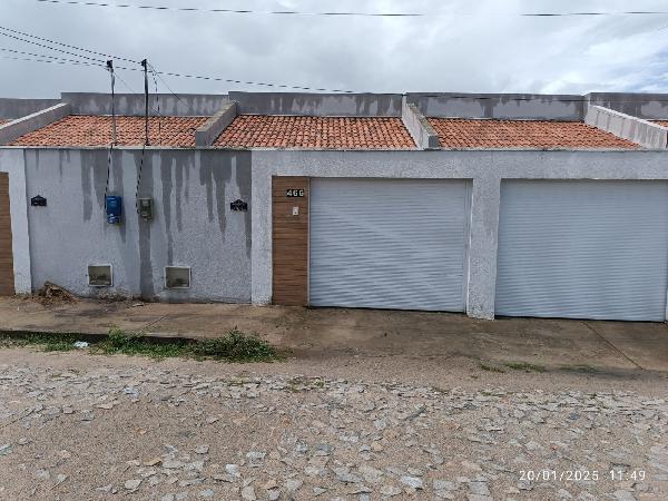 Vende-se em Horizonte-CE  Casa, 72.16 de área total, 72.16 de área privativa, 548.33 de área do terreno,  2_qto(s), a.serv, WC, 1_sala(s), cozinha.