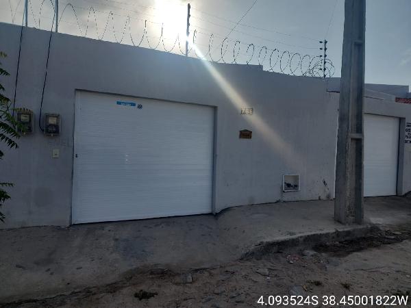 Vende-se em Horizonte-CE  Casa, 468.99 de área total, 66.15 de área privativa, 492.84 de área do terreno,  4_qto(s), varanda, a.serv, WC, 1_sala(s), cozinha, 1_vaga(s) de garagem.
