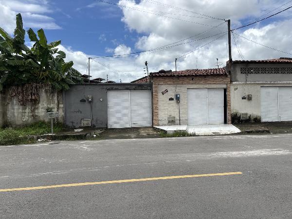 Vende-se em Itaitinga-CE  Casa, 74.25 de área total, 74.25 de área privativa, 100.29 de área do terreno,  2_qto(s), a.serv, WC, 1_sala(s), cozinha.