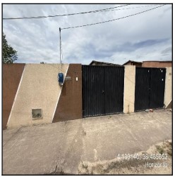 Vende-se em Horizonte-CE  Casa, 49.76 de área privativa, 65.20 de área do terreno, 1_vaga(s) de garagem.