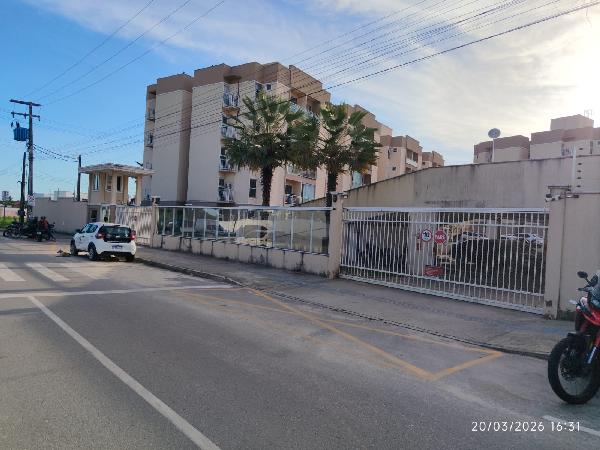 Vende-se em Fortaleza-CE  apto, 62.47 de área total, 43.83 de área privativa,  2_qto(s), WC, 1_sala(s), cozinha, 1_vaga(s) de garagem.