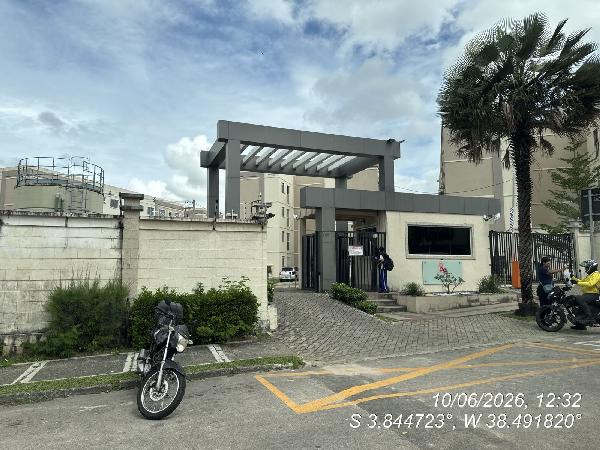 Vende-se em Fortaleza-CE  apto, 51.10 de área total, 40.82 de área privativa,  2_qto(s), a.serv, WC, 1_sala(s), cozinha, 1_vaga(s) de garagem.