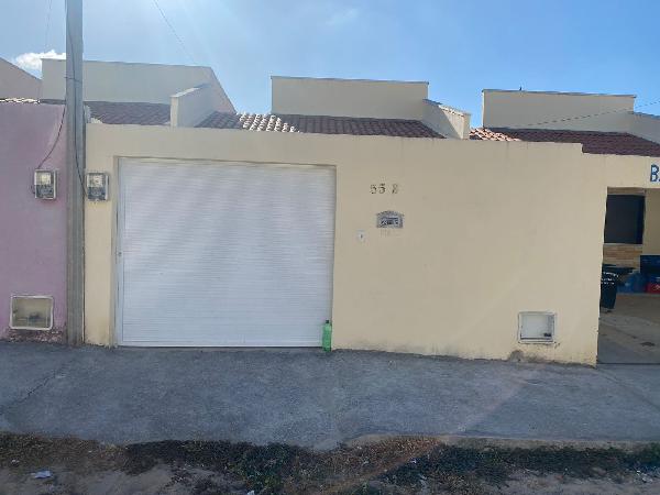 Vende-se em Horizonte-CE  Casa, 60.70 de área privativa, 115.50 de área do terreno,  2_qto(s), WC, 1_sala(s), cozinha, 1_vaga(s) de garagem.