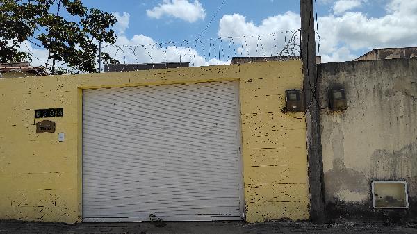 Vende-se em Horizonte-CE  Casa, 64.49 de área privativa, 150.65 de área do terreno.